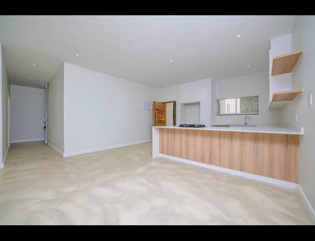 3 BEDROOM APARTMENT TO LET IN SHAKAS ROCK